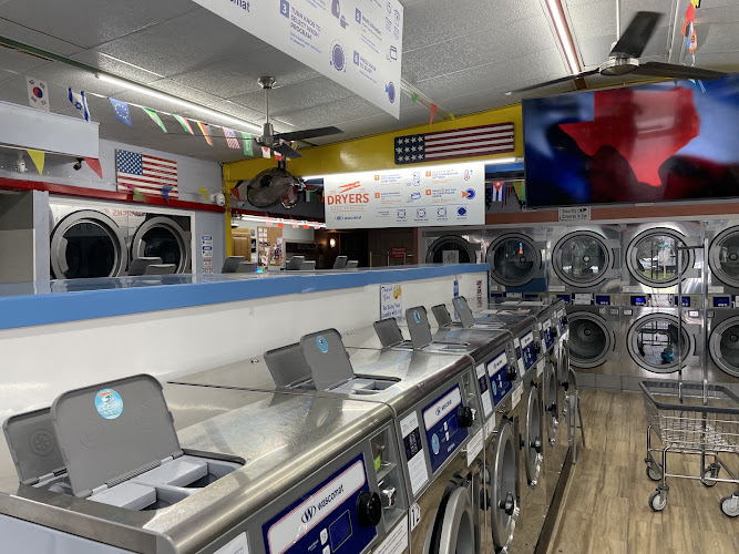 501 Washateria in Highlands
