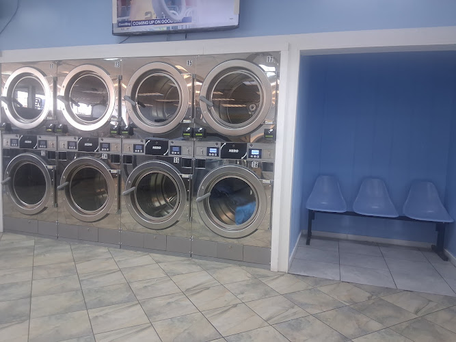 Amigos Laundromat in Garland