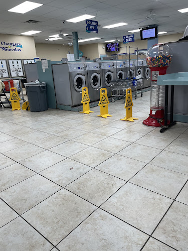 Bellaire Washateria in Houston