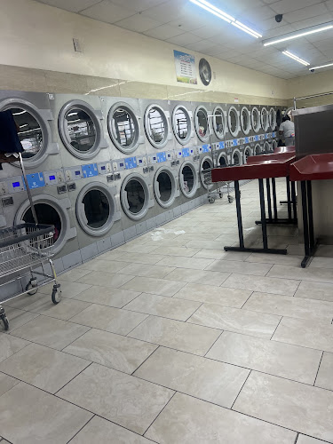 Camp Super Wash & Dry in Dallas