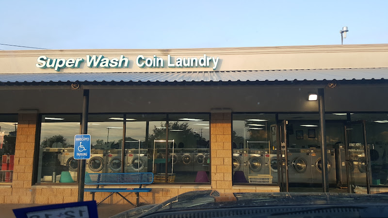 Coin Laundry in Midland