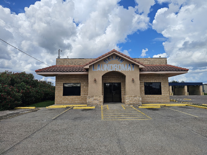 Delfin Laundromat in McAllen