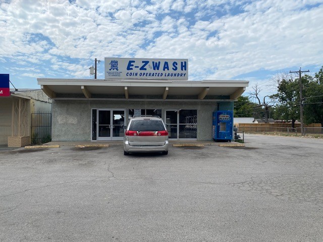 E-Z Wash in San Antonio