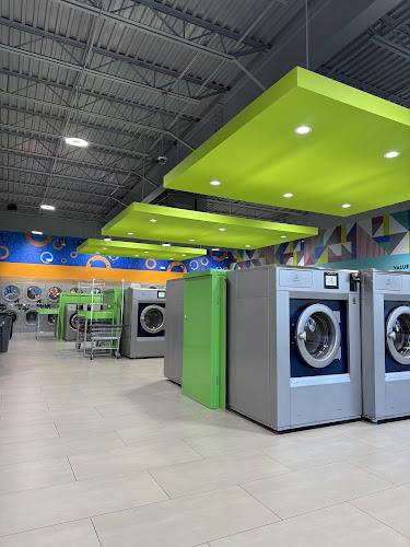 Fresh Wash Washateria in Houston