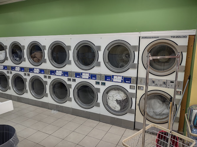 Kirkwood Washateria in Houston