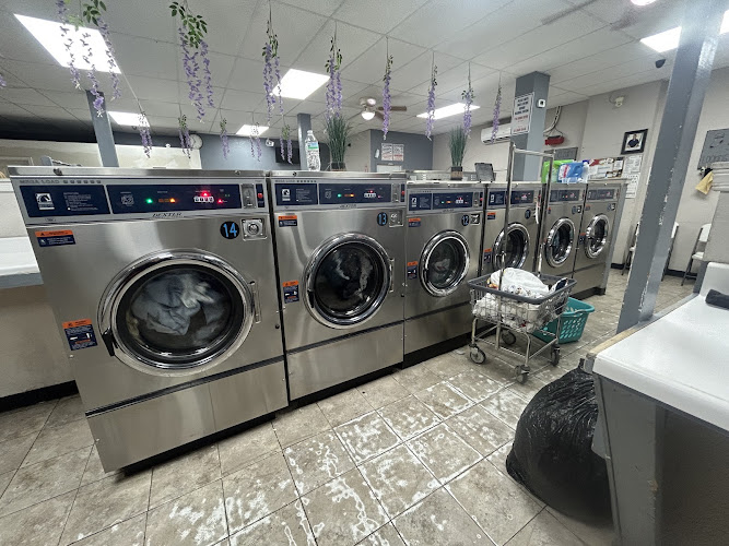 Laundromat Low Cost in El Paso