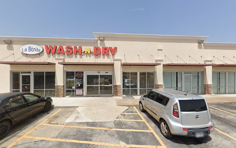 Laundry in Arlington