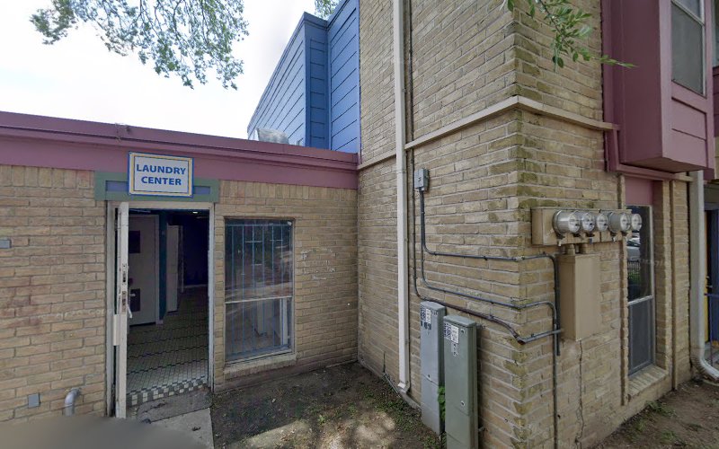Laundry Center in Houston