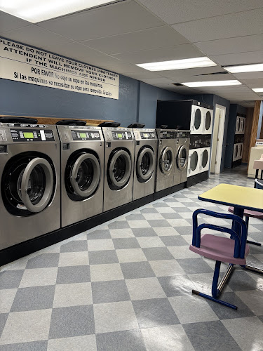 Main Street Laundromat in Vidor