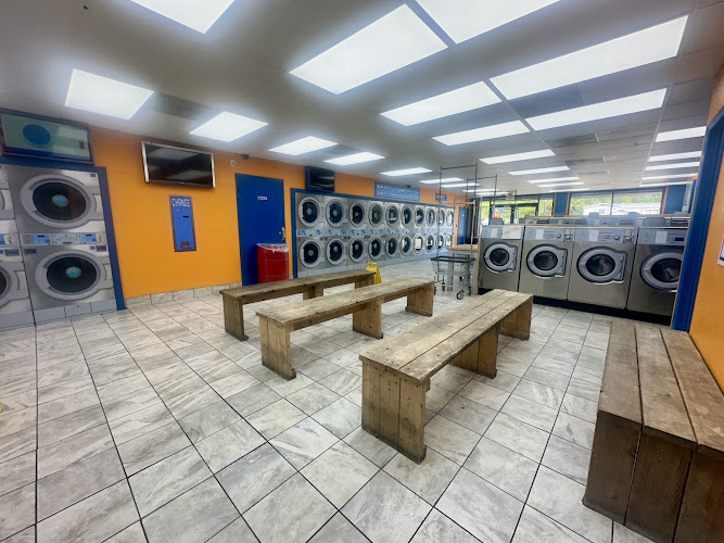Malone Laundromat in San Antonio