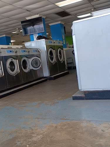 New Heavenly Washateria in Houston