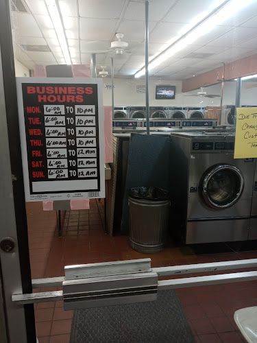 Penny's Laundromat in San Antonio