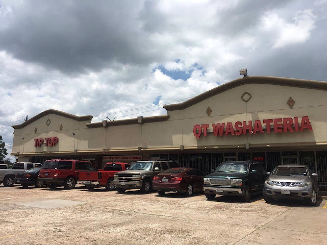 Q T Washateria in Channelview