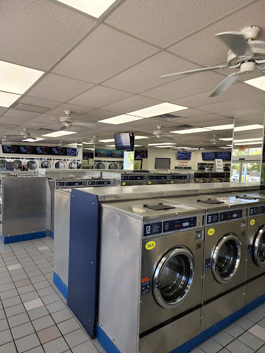 Roy's Laundry in Denton