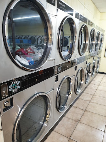 Spencers Washateria in Pasadena