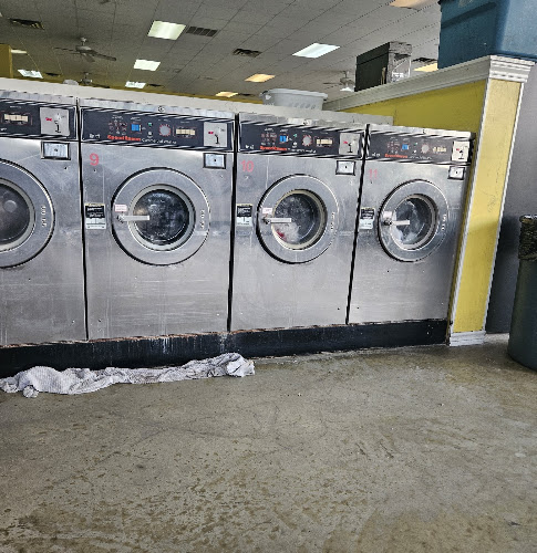 Spin City Washateria in Houston