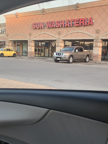 Sun Washateria in Houston