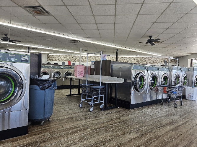 Super Wash Card Laundry in Midland