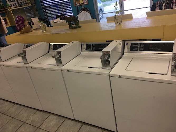 Violita’s laundromat in Mission