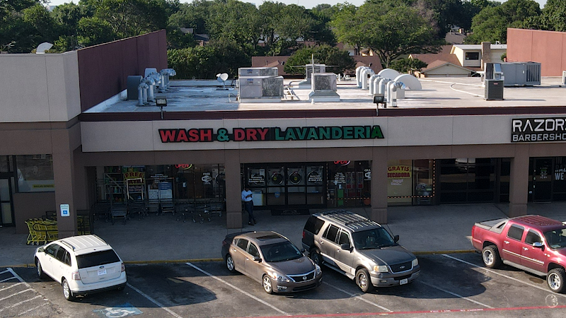 Wash and Dry Lavanderia in Richardson