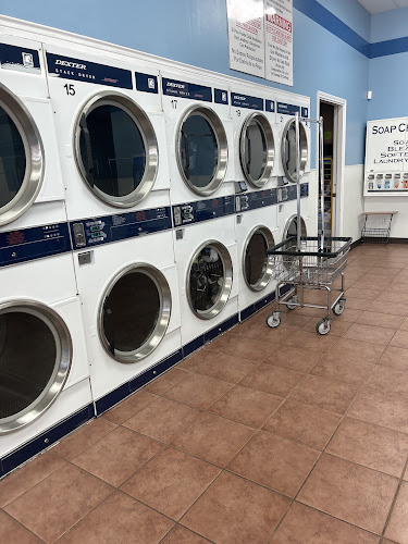 Wash and Go Laundry Mat in Dallas