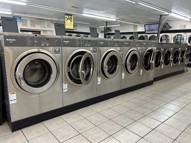 Wash N Go Coin Laundry in Irving