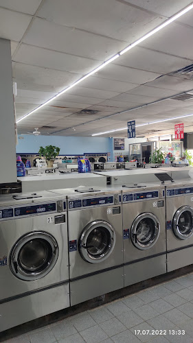 Wash World Washeteria in Houston