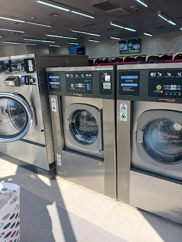 Wells Laundry Circle M in Killeen