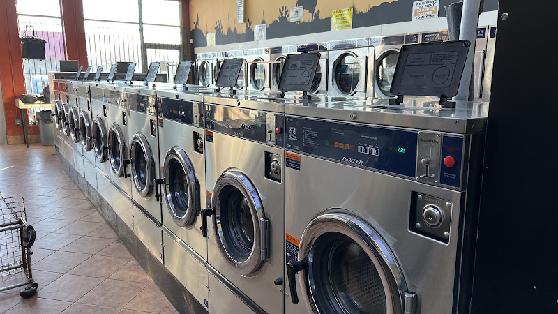 Wonder Wash Coin Laundry in Dallas
